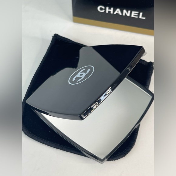 CHANEL Black Mirror with Hairpins - Picture 3 of 5